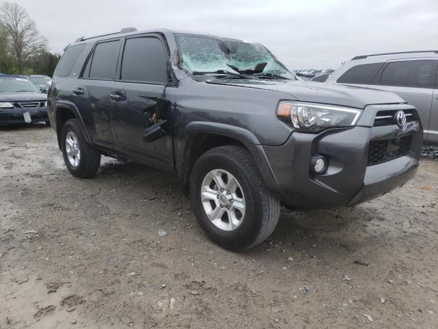 Photo 4 from auction – 2020 TOYOTA 4RUNNER SR with VIN JTEZU5JR9L5222769