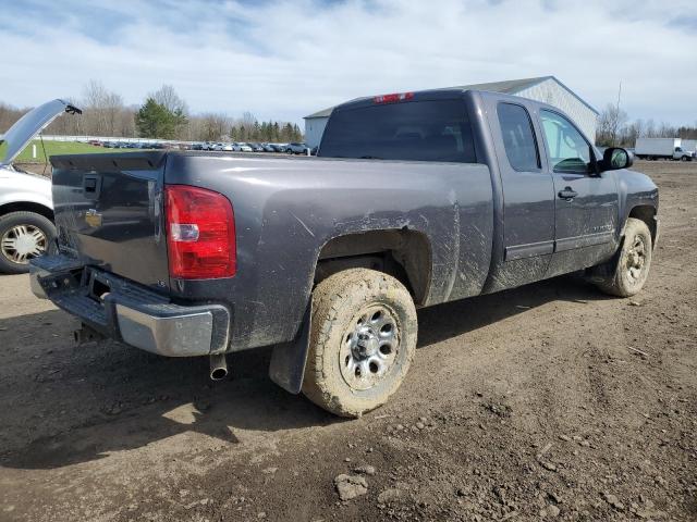 Photo 3 from auction – 2011 CHEVROLET SILVERADO with VIN 1GCRKREA8BZ138214
