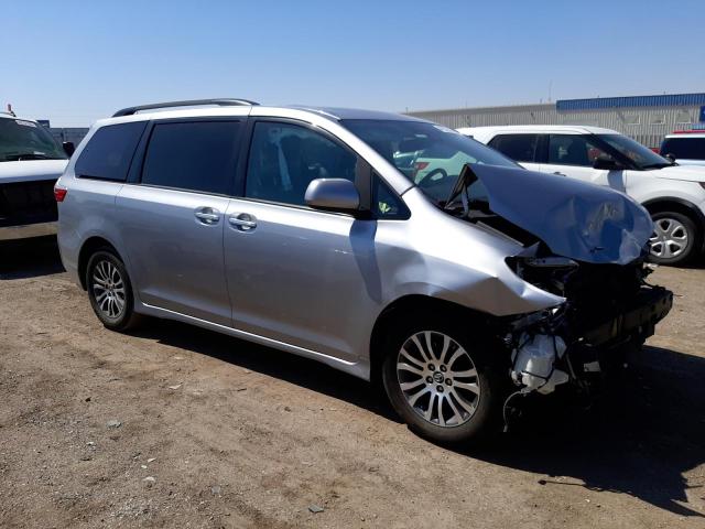 Photo 4 from auction – 2018 TOYOTA SIENNA XLE with VIN 5TDYZ3DC6JS918008
