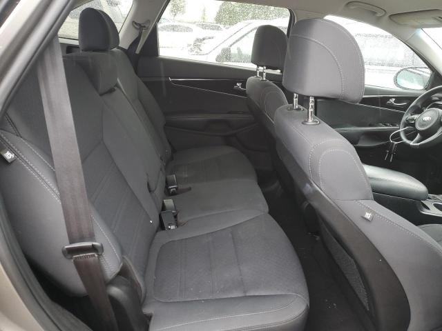 Photo 10 from auction – 2017 KIA SORENTO LX with VIN 5XYPGDA31HG286408