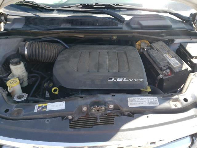 Photo 12 from auction – 2015 CHRYSLER TOWN & COU with VIN 2C4RC1CG5FR582317