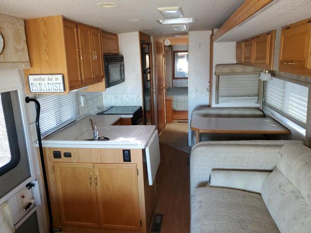 Photo 6 from auction – 2004 WORKHORSE CUSTOM CHASSIS MOTORHOME with VIN 5B4MP67G343378598