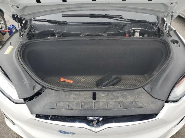 Photo 11 from auction – 2016 TESLA MODEL X with VIN 5YJXCAE27GF001762