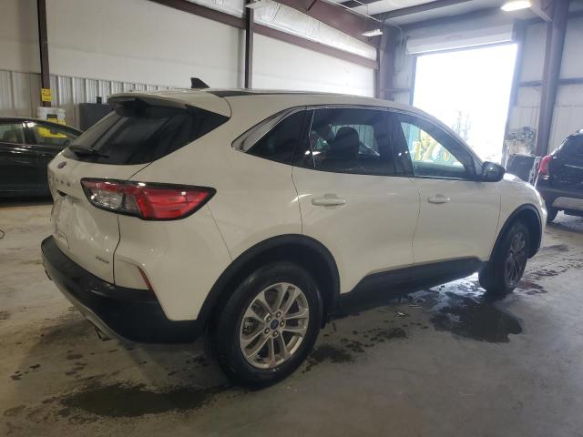 Photo 3 from auction – 2022 FORD ESCAPE SE with VIN 1FMCU9G67NUA60417