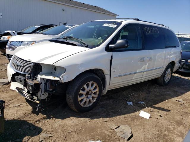 CHRYSLER TOWN & COU 2002 with VIN 2C8GP54L52R693330 - Photo from auction