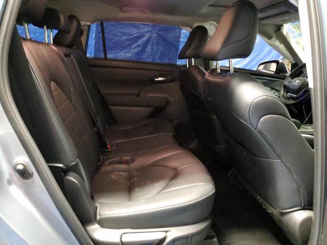 Photo 11 from auction – 2022 TOYOTA HIGHLANDER with VIN 5TDGZRAH5NS141714