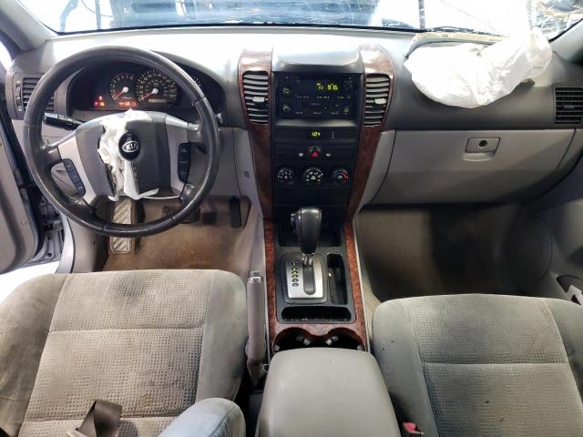 Photo 8 from auction – 2004 KIA SORENTO EX with VIN KNDJC733545300474
