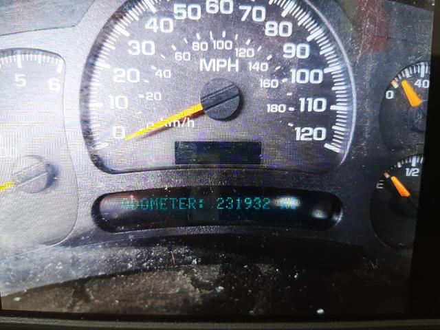 Photo 9 from auction – 2005 CHEVROLET SILVERADO with VIN 1GCEC14X35Z305148