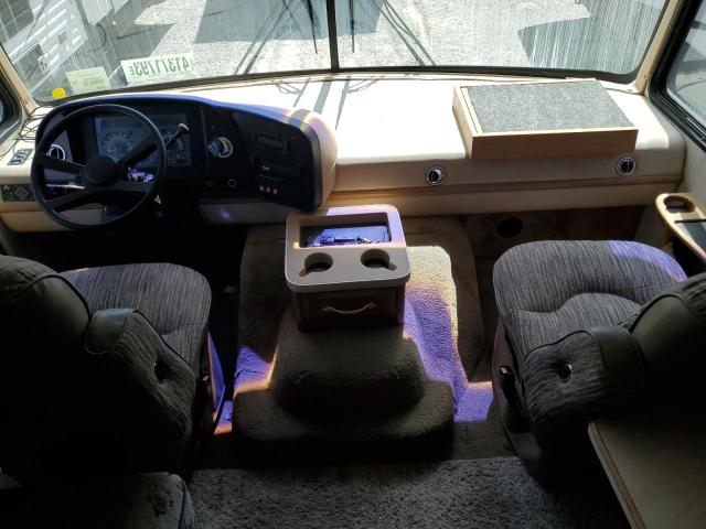 Photo 9 from auction – 1997 FLEETWOOD PACE ARROW with VIN 1GBLP37J5T3314307