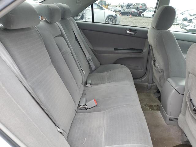 Photo 10 from auction – 2005 TOYOTA CAMRY LE with VIN 4T1BF30K35U101913