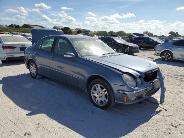 Photo 4 from auction – 2004 MERCEDES-BENZ E 320 with VIN WDBUF65J34A520437