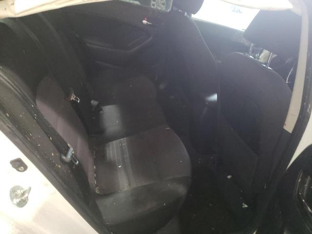 Photo 10 from auction – 2017 KIA FORTE LX with VIN 3KPFL4A7XHE086036