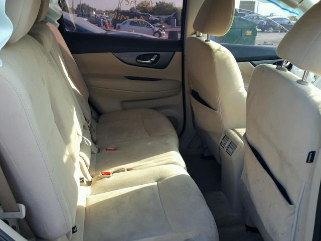 Photo 6 from auction – 2015 NISSAN ROGUE S with VIN KNMAT2MT1FP571010
