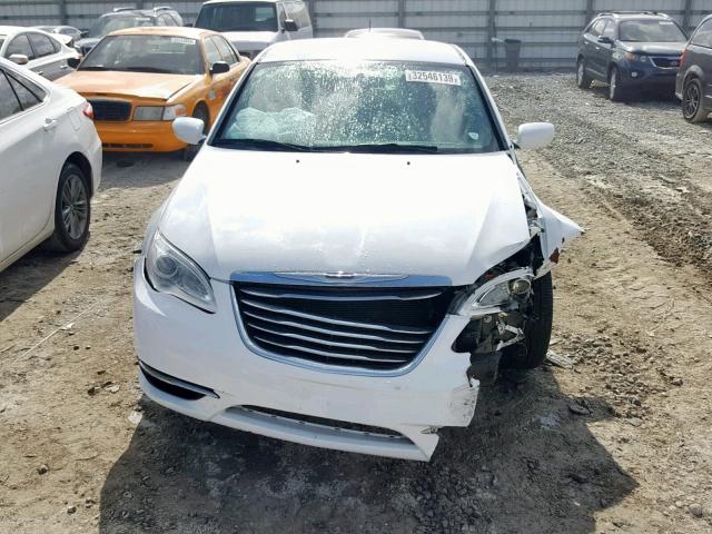 Photo 9 from auction – 2013 CHRYSLER 200 LX with VIN 1C3CCBAB0DN705975
