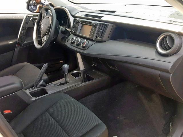Photo 5 from auction – 2017 TOYOTA RAV4 LE with VIN 2T3ZFREV6HW364140
