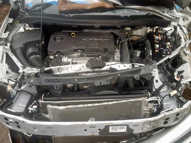 Photo 7 from auction – 2017 CHEVROLET CRUZE with VIN 1G1BE5SM0H7262491