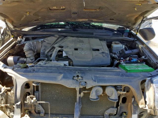 Photo 7 from auction – 2006 TOYOTA 4RUNNER SR with VIN JTEZU14RX60081670