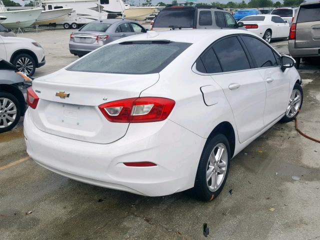Photo 4 from auction – 2017 CHEVROLET CRUZE LT with VIN 1G1BE5SM0H7190871