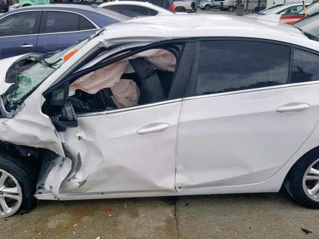Photo 10 from auction – 2017 CHEVROLET CRUZE LT with VIN 1G1BE5SM0H7190871