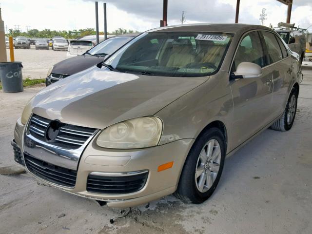 Photo 2 from auction – 2005 VOLKSWAGEN NEW JETTA with VIN 3VWSF71K15M630627