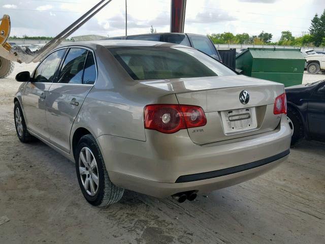 Photo 3 from auction – 2005 VOLKSWAGEN NEW JETTA with VIN 3VWSF71K15M630627