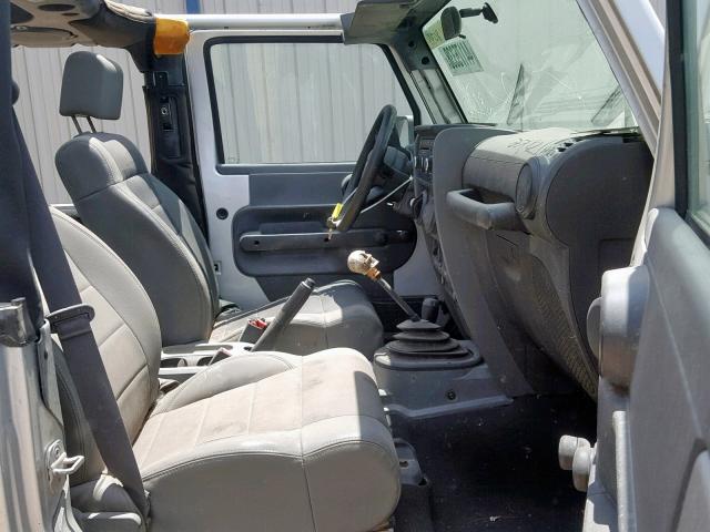 Photo 5 from auction – 2007 JEEP WRANGLER X with VIN 1J4FA24117L229117