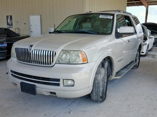 Photo 2 from auction – 2005 LINCOLN NAVIGATOR with VIN 5LMFU27555LJ24100
