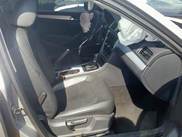 Photo 5 from auction – 2013 VOLKSWAGEN PASSAT SE with VIN 1VWBP7A35DC027461