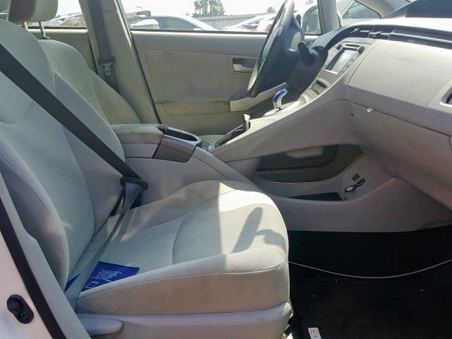 Photo 5 from auction – 2013 TOYOTA PRIUS with VIN JTDKN3DU7D5684613