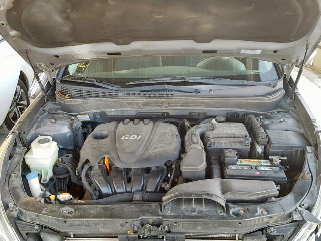 Photo 7 from auction – 2011 HYUNDAI SONATA SE with VIN 5NPEC4AC0BH020817
