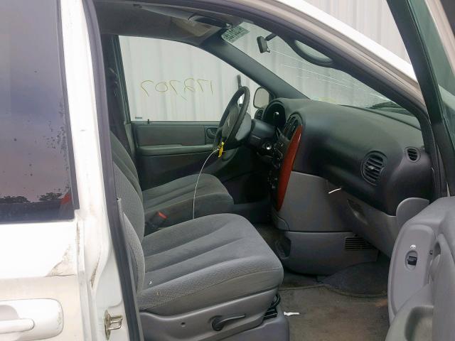 Photo 5 from auction – 2005 CHRYSLER TOWN & COU with VIN 2C4GP44R05R112689