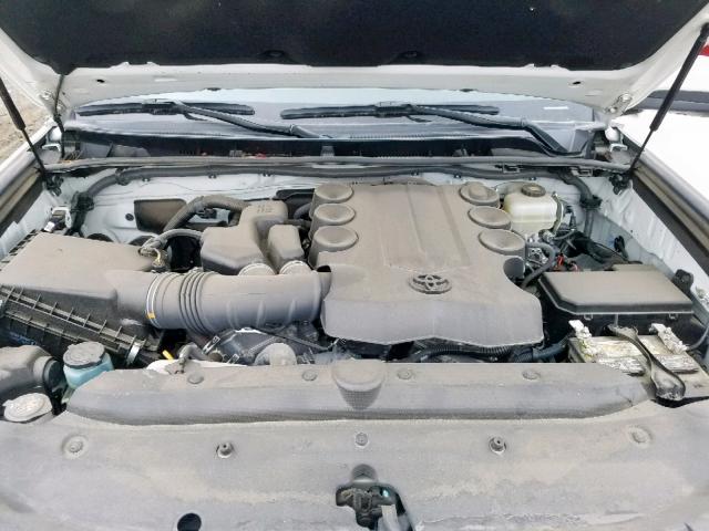 Photo 7 from auction – 2018 TOYOTA 4RUNNER SR with VIN JTEBU5JR8J5509292