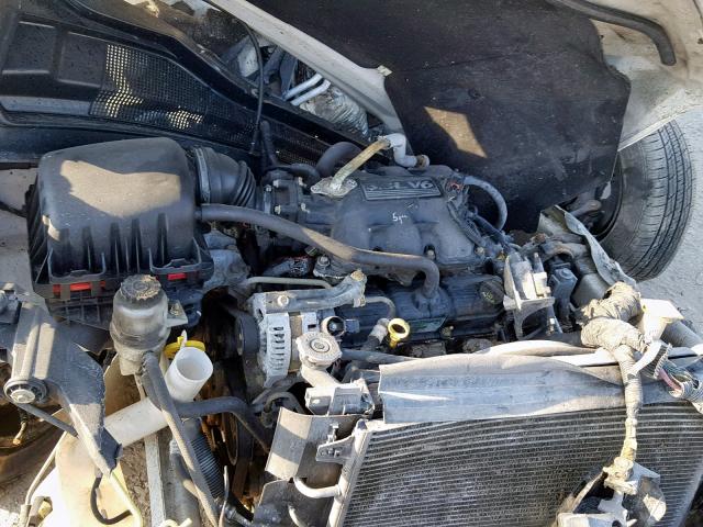 Photo 7 from auction – 2009 CHRYSLER TOWN & COU with VIN 2A8HR44E59R571937