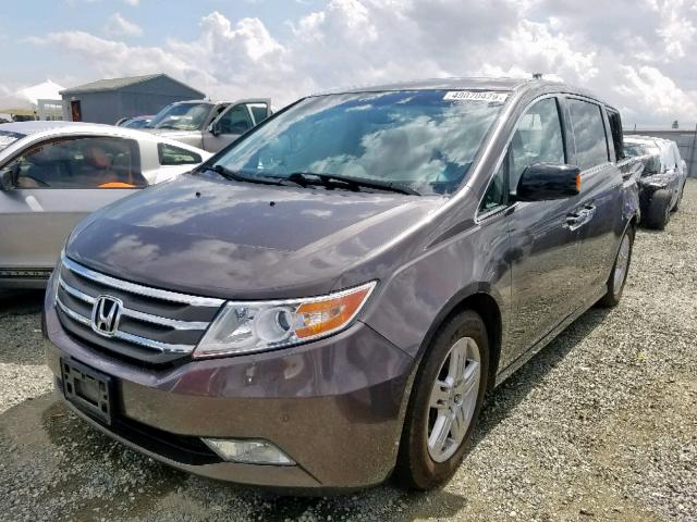 Photo 2 from auction – 2012 HONDA ODYSSEY TO with VIN 5FNRL5H97CB032531