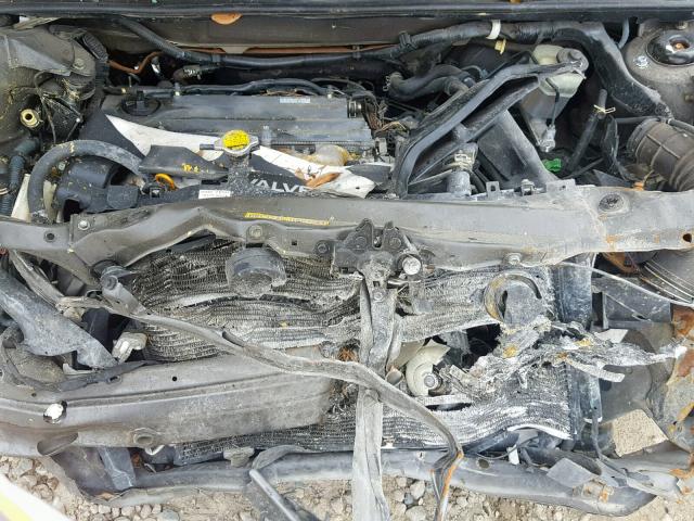 Photo 7 from auction – 2002 TOYOTA CAMRY LE with VIN JTDBE32K020006216