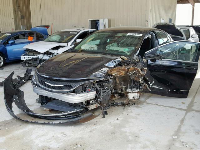 Photo 2 from auction – 2015 CHRYSLER 200 LIMITE with VIN 1C3CCCAB1FN616411
