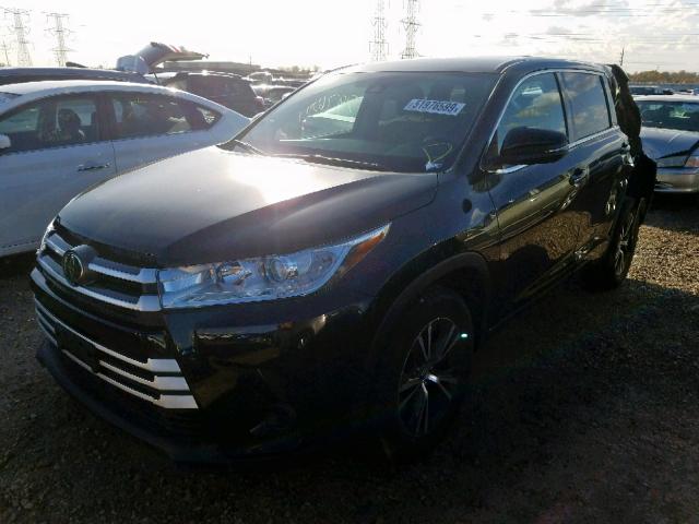 Photo 2 from auction – 2017 TOYOTA HIGHLANDER with VIN 5TDZARFH2HS027103