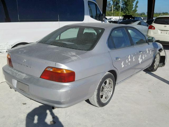Photo 4 from auction – 1999 ACURA 3.2TL with VIN 19UUA5656XA028843