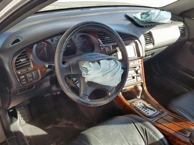 Photo 9 from auction – 1999 ACURA 3.2TL with VIN 19UUA5656XA028843