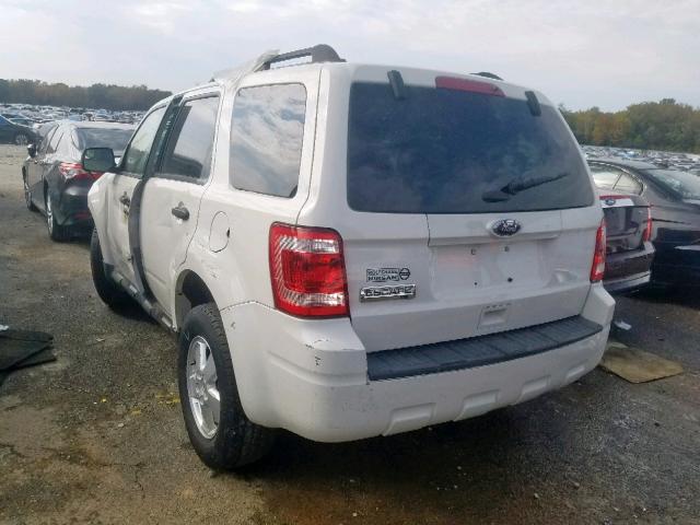 Photo 3 from auction – 2011 FORD ESCAPE XLT with VIN 1FMCU0D76BKB95498