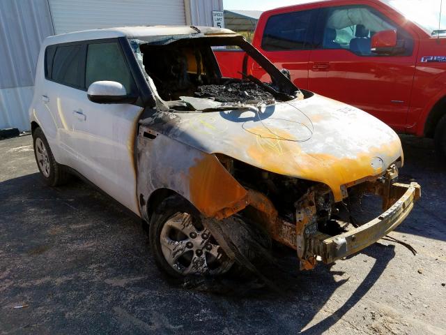 KIA SOUL 2015 with VIN KNDJN2A25F7173255 - Photo from auction