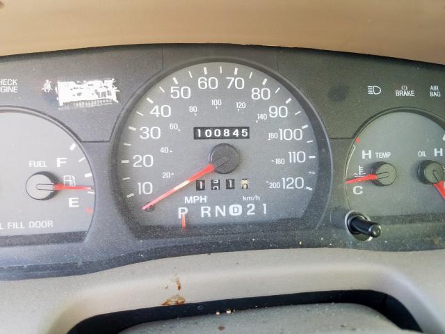 Photo 8 from auction – 2004 MERCURY GRAND MARQ with VIN 2MEFM75W34X670765