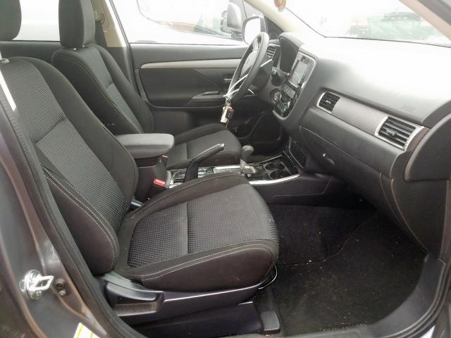 Photo 5 from auction – 2018 MITSUBISHI OUTLANDER with VIN JA4AD2A38JZ052609
