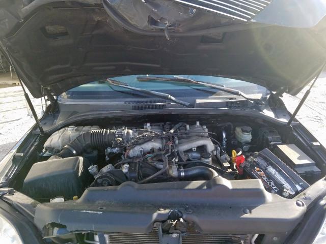 Photo 7 from auction – 2005 KIA SORENTO EX with VIN KNDJD733955400186