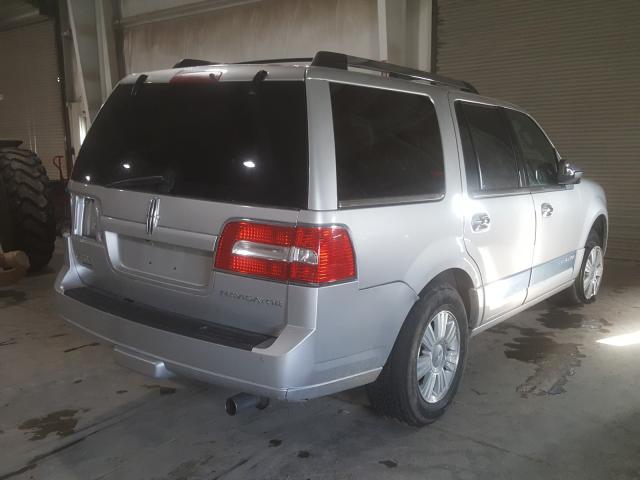 Photo 4 from auction – 2014 LINCOLN NAVIGATOR with VIN 5LMJJ2J51EEL07753