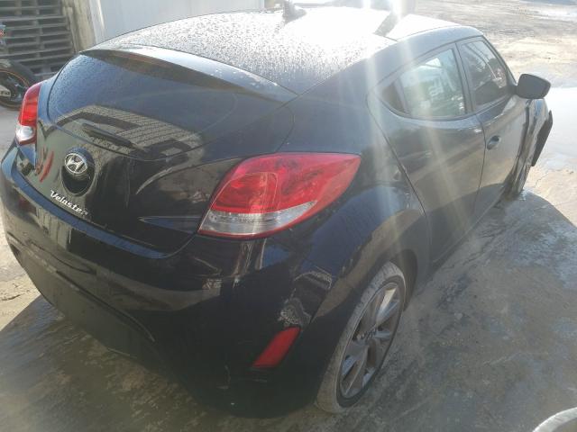 Photo 4 from auction – 2017 HYUNDAI VELOSTER with VIN KMHTC6AD7HU305004
