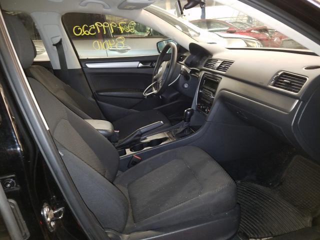 Photo 5 from auction – 2013 VOLKSWAGEN PASSAT S with VIN 1VWAP7A30DC051372