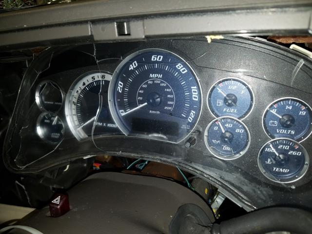 Photo 8 from auction – 2002 CADILLAC ESCALADE L with VIN 1GYEC63T42R235399