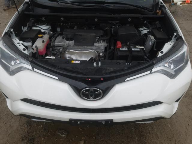 Photo 7 from auction – 2018 TOYOTA RAV4 ADVEN with VIN 2T3RFREV2JW853513