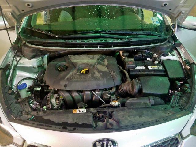 Photo 7 from auction – 2016 KIA FORTE LX with VIN KNAFX4A68G5577210